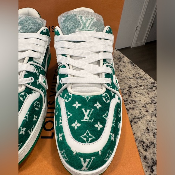 LOUIS VUITTON TRAINERS DESIGNED BY
(Virgil Abloh) - Picture 5 of 10
